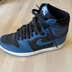 Nike Air Jordan 1 High OG - Dark Marina
